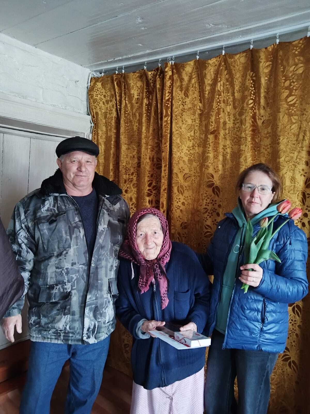 Поздравление тружеников тыла, вдов, детей войны..